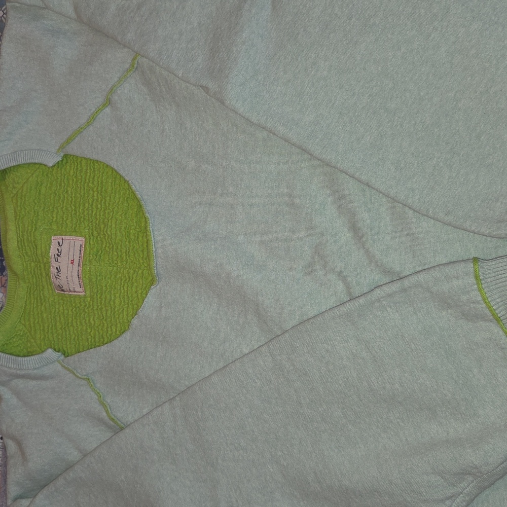 WE THE FREE - Midnight Pullover in Aloe Lime
